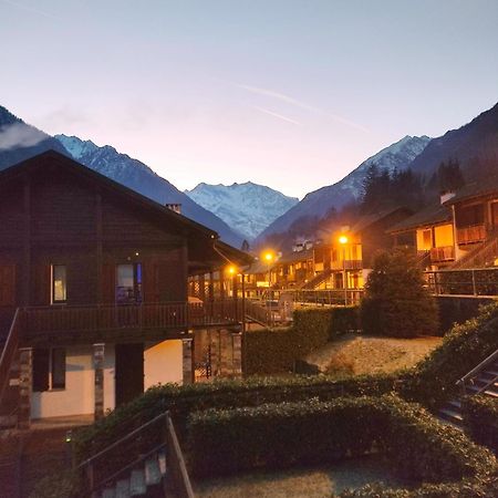 Vila La Dimora Delle Corti Vanzone Exteriér fotografie